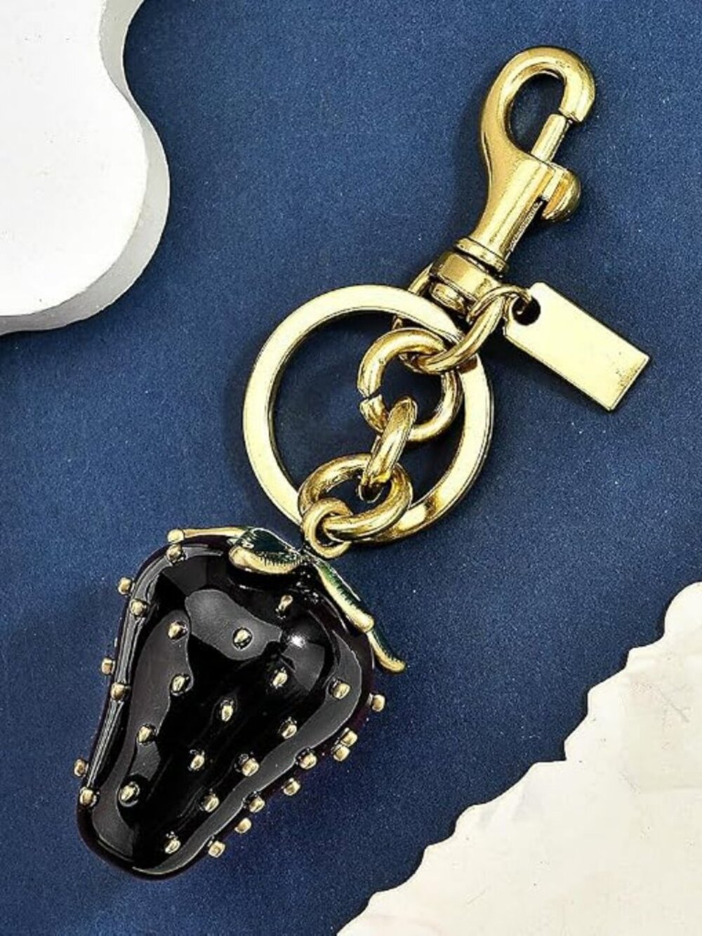 NEW! BEAUTIFUL "Luxury Vibes" STRAWBERRY BAG CHARM KEYCHAIN
